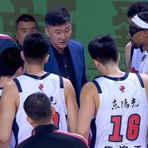 欧冠官方直播-广东男篮16分大胜，胡明轩14+4焦伯乔14+10，郭昊文复出砍20+5