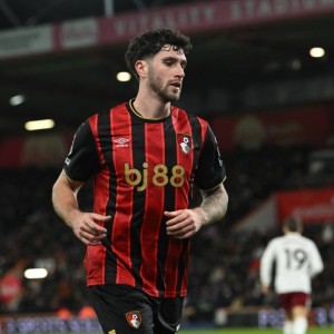 比赛观看-邮报：切尔西正加紧中卫引援谈判，塞内西、拉蒙、雅奎特都是候选