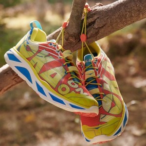 欧冠官网-路跑布局，构筑品牌新生态的HOKA正全面加速|越野跑|竞速|跑步|路跑赛|Hoka One One_新浪体育_新浪新闻